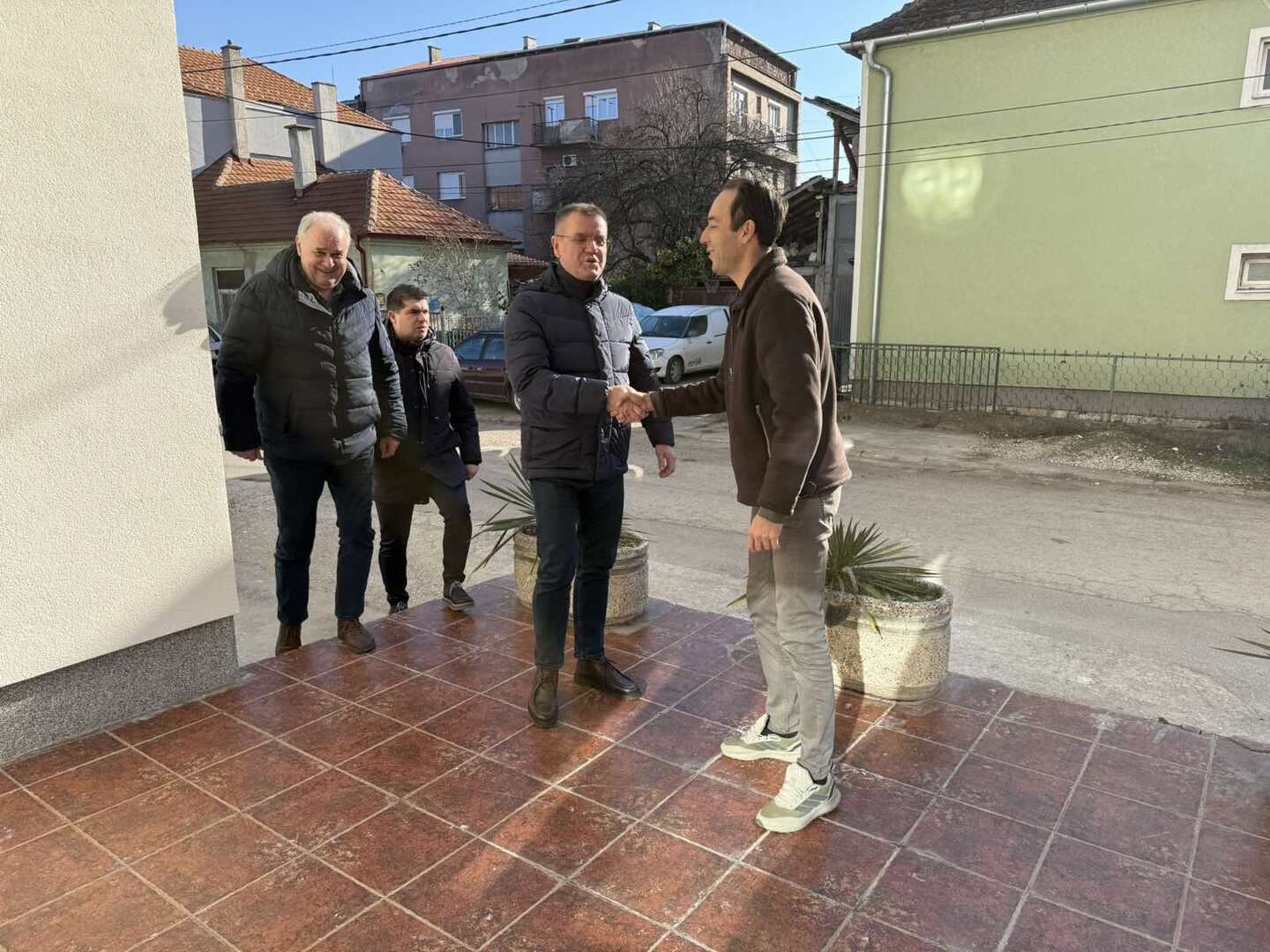 ПРЕДСЕДНИК ОПШТИНЕ ГОРАН МИЉКОВИЋ ОБИШАО ЗАВРШЕТАК РАДОВА НА НАРОДНОЈ БИБИОТЕЦИ “ВУК КАРАЏИЋ”