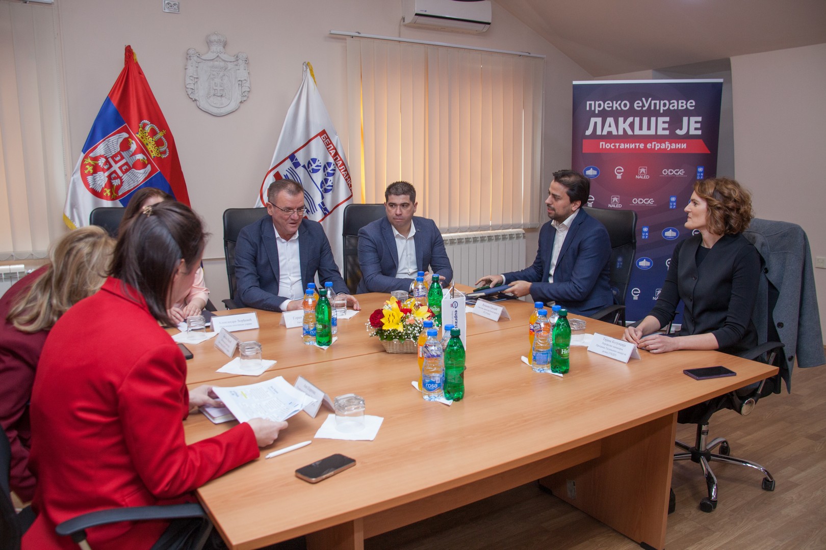 УЗ ПОДРШКУ КАНЦЕЛАРИЈЕ ЗА ИТ И Е- УПРАВУ У БЕЛОЈ ПАЛАНЦИ ОРГАНИЗОВАН ДАН Е-УПРАВЕ